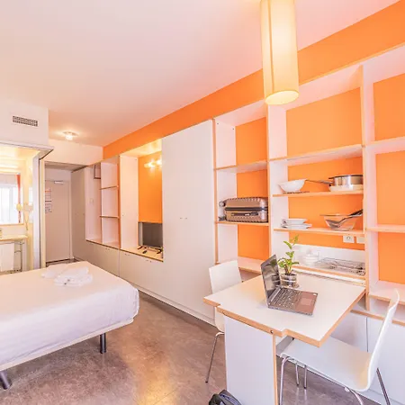 Hotel Montempo Cite Internationale 3*