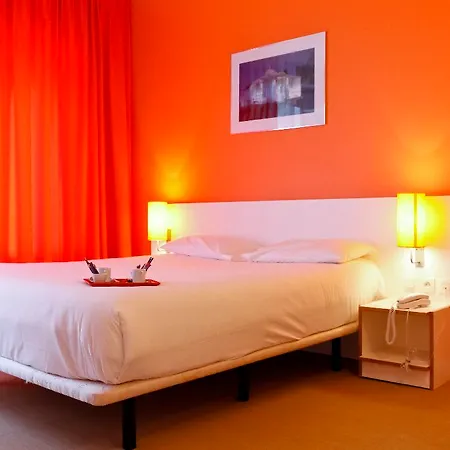 Montempo Cite Internationale Otel